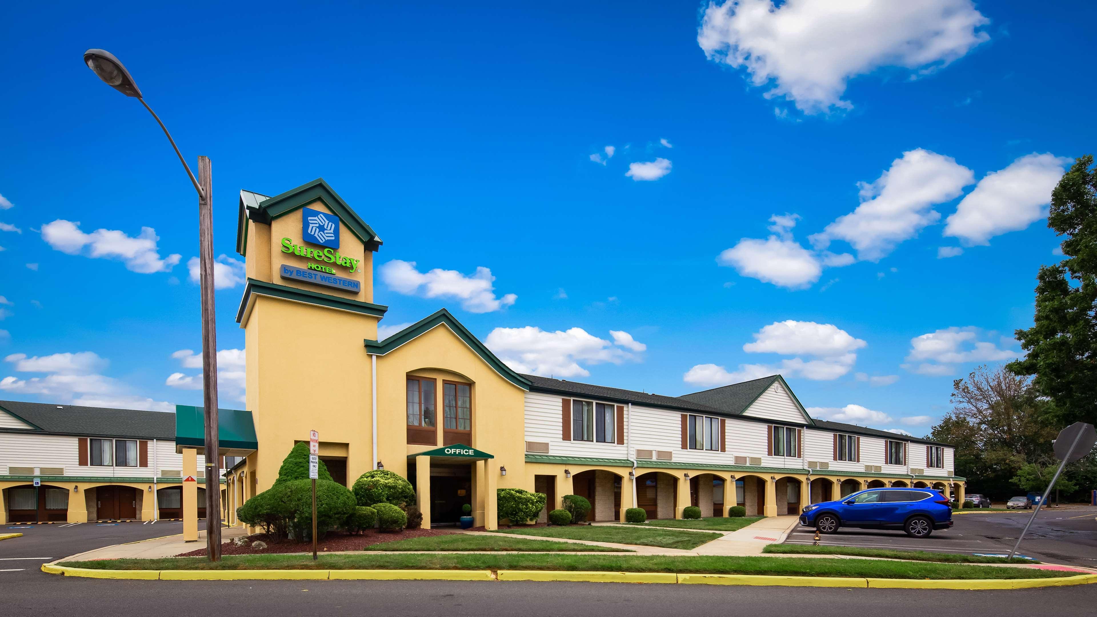 Surestay Hotel By Best Western East Brunswick Εξωτερικό φωτογραφία